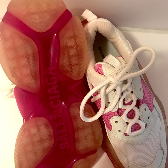 AUTHENTIC ; BALENCIAGA, TRIPLE S,WOMEN SNEAKERS. - Picture 2 of 5